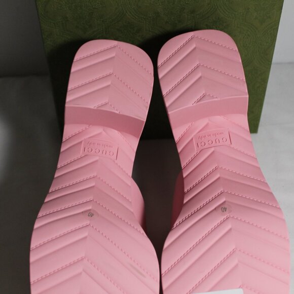 NWB Gucci Logo Rubber Clogs Mules Slip Ons Wild Rose - Picture 11 of 12